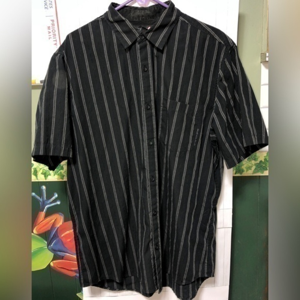 💠Transnine black poly cotton blend pinstripe button down short sleeve shirt